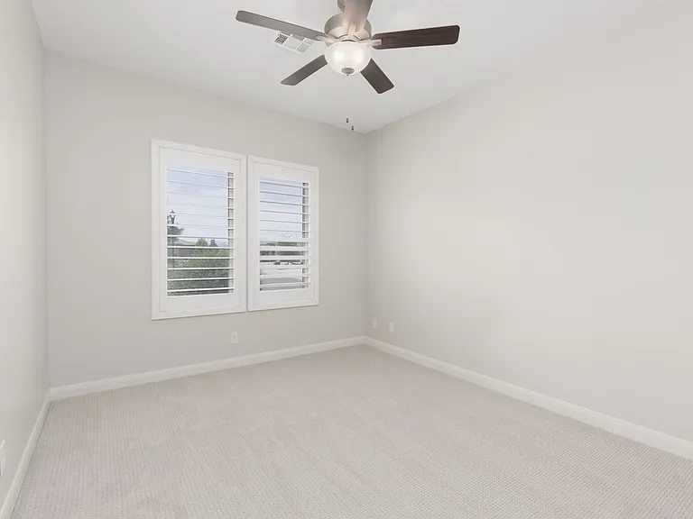 519 S Bracciano Dr — Photo 5