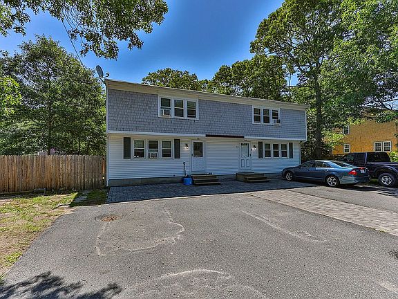 2nd image of 144-146 W Yarmouth Rd