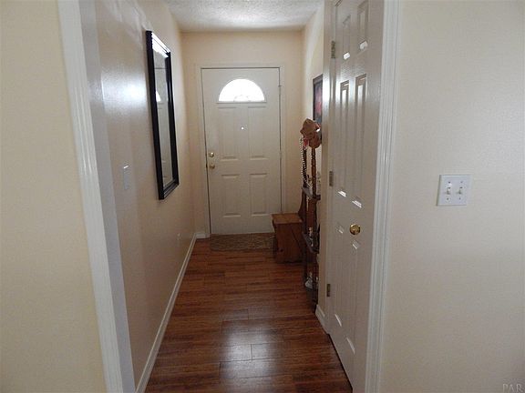 2nd image of 6000 Savannah Dr