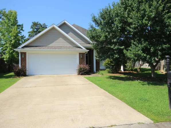 149 Bentgrass Cir, Saltillo, MS 38866