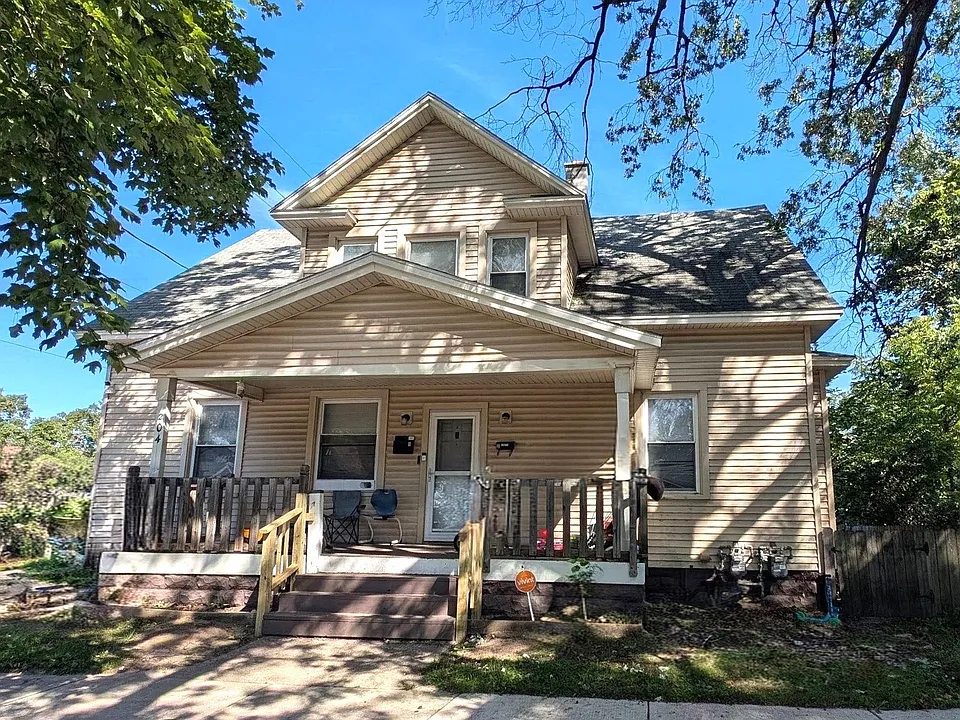 204 W Larch Ave
