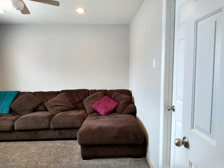 729 S 1420 W — Photo 25