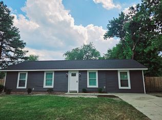 6441 Rutherglen Dr, Fayetteville, NC 28304
