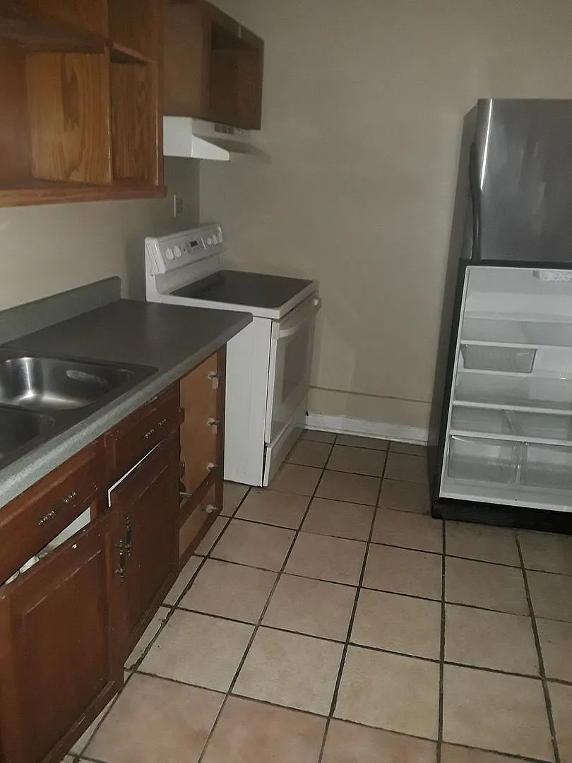 3600 St John Ave — Photo 1