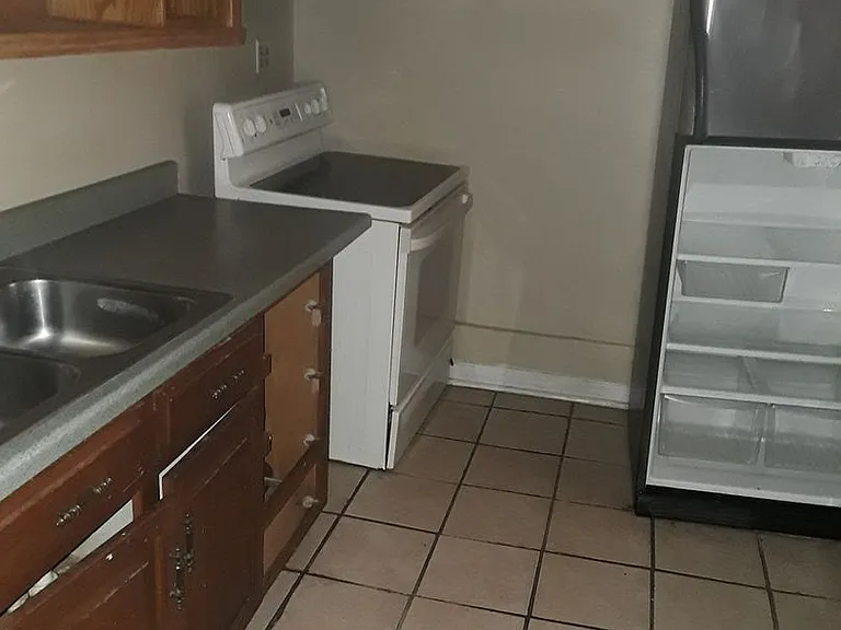 3600 Saint John Ave — Photo 1