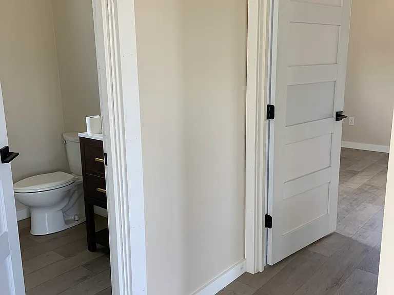 402 E Birch Ave #1 — Photo 12