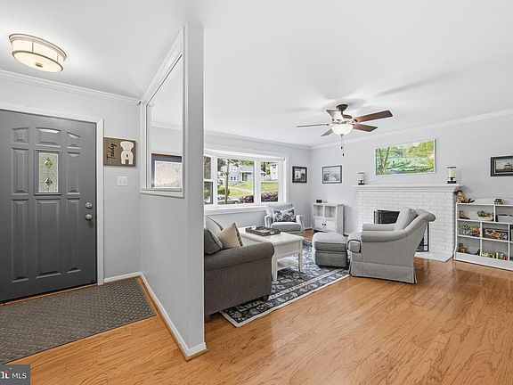 3rd image of 7523 June St