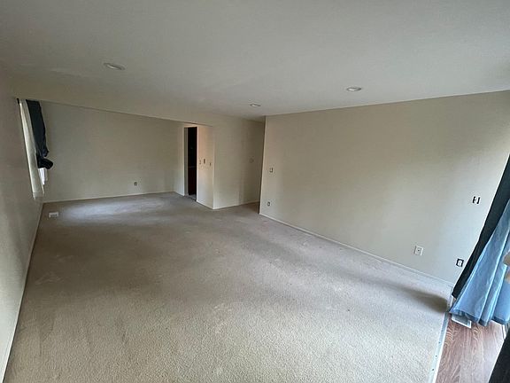 2nd image of 1414 154th Ave NE APT 4404