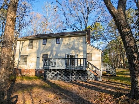 3rd image of 12421 Perrywinkle Rd