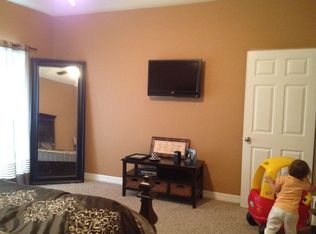 1416 S Bluebonnet Ln, Angleton, TX 77515