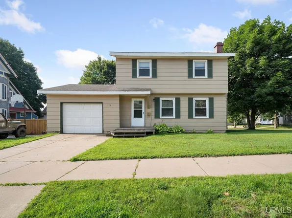 114 Jackson St, Marquette, MI 49855