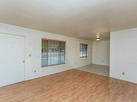 5th image of 230 N Verde Heights Dr