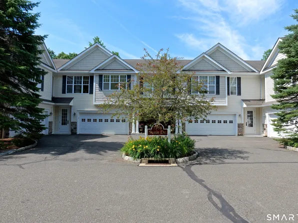 76 Suzie Drive #76, Newtown, CT 06470