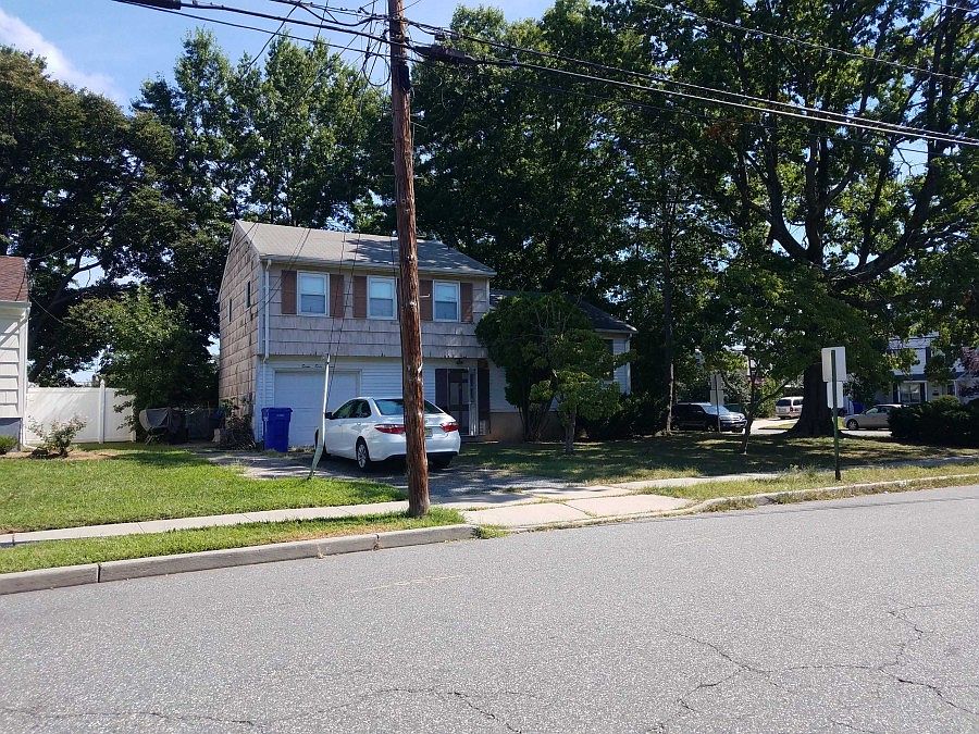 2nd image of 763 Carpenter Rd