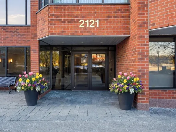 2121 Lakeshore Rd #603, Burlington, ON L7R 1C9