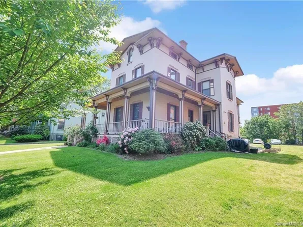 27 Charter Oak Place #D, Hartford, CT 06106