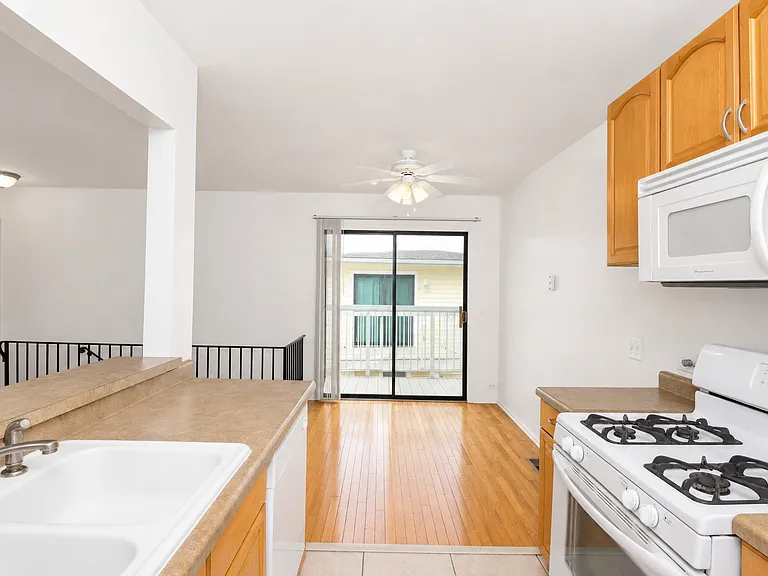 707 Sunfish Point #707 — Photo 12