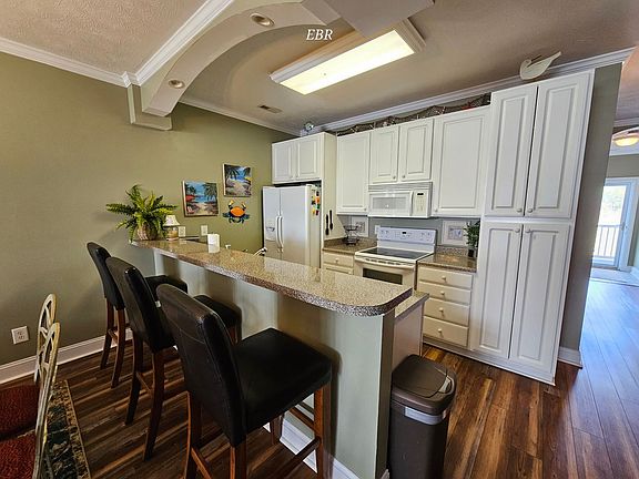 2nd image of 121 W Point Ridge Ave #P11