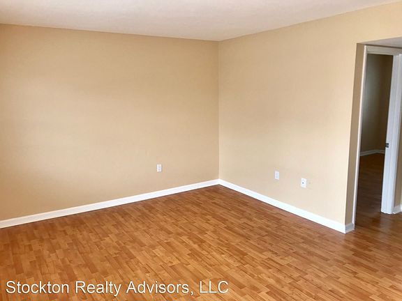 4th image of 1010 5th St W #6997532