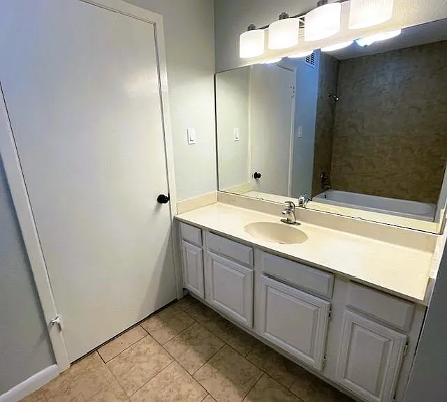 1828 Veranda Dr — Photo 43
