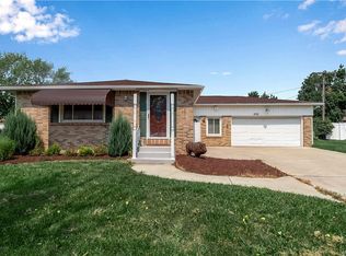 324 N Creek Dr, Depew, NY 14043