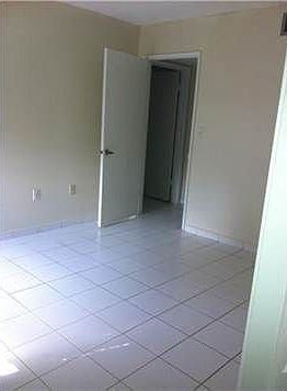 4th image of 685 W Park Dr APT 105