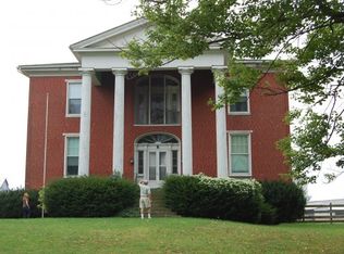 104 Hebron Rd, Staunton, VA 24401