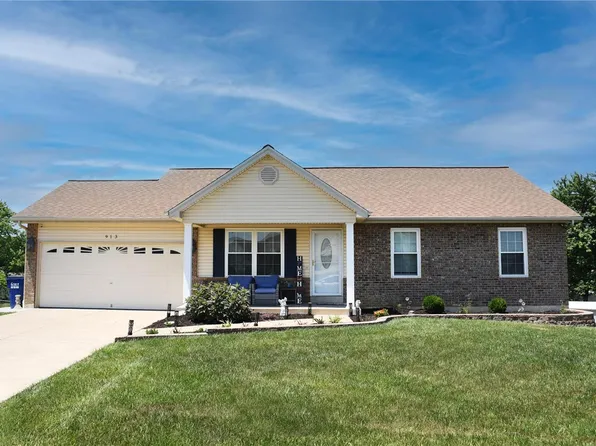 913 Sherwood Dr, Warrenton, MO 63383