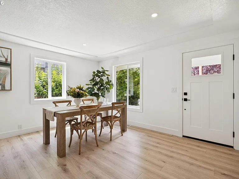 10114 N Calhoun Ave — Photo 9
