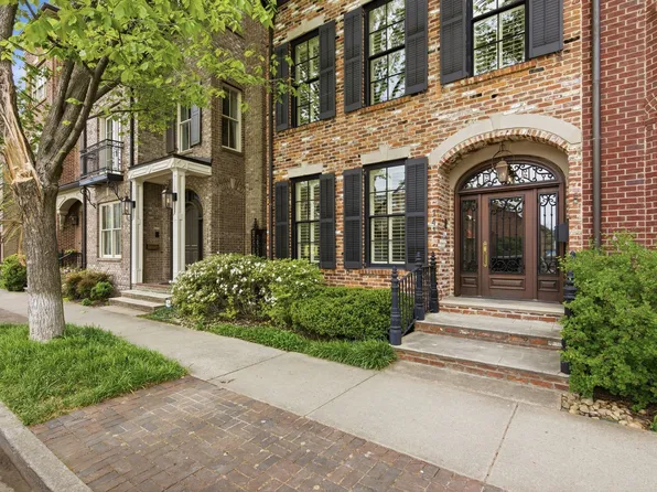 141 2nd Ave S, Franklin, TN 37064