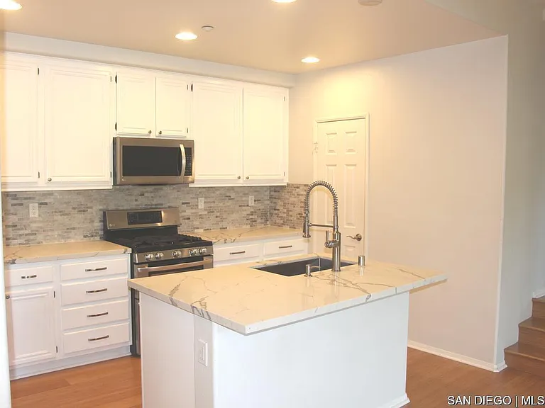 2944 Escala Cir — Photo 1