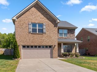 1008 Selous Dr, Murfreesboro, TN 37128