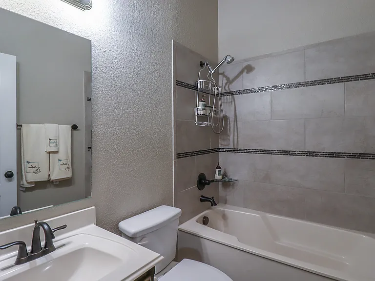 8107 Preston Hollow Dr — Photo 37