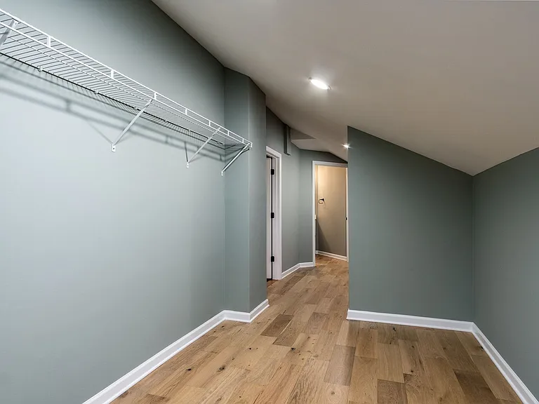 101 McCormick Cir — Photo 26