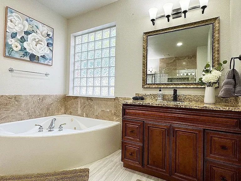 14587 Kelmscot Dr — Photo 38