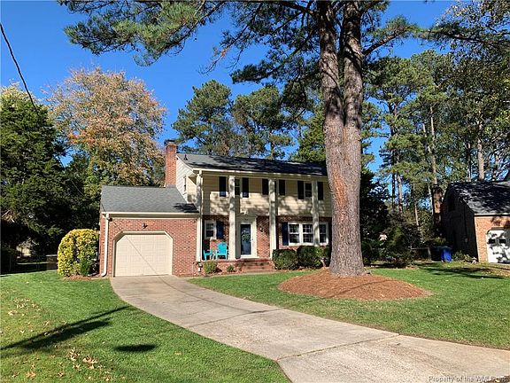 2nd image of 311 Williamsburg Ct