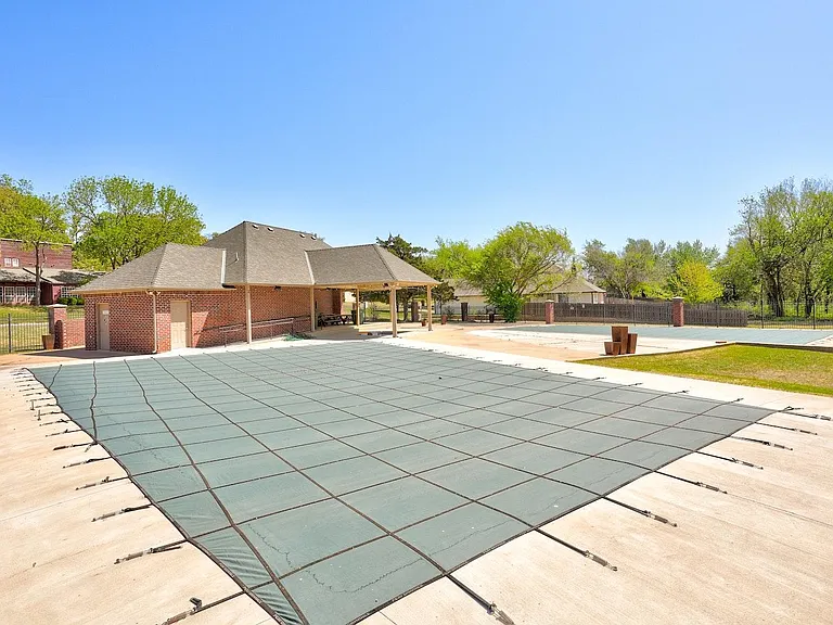 1409 Folkstone Rd — Photo 25