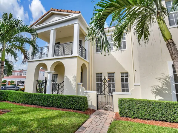 838 NW 83rd Ln, Boca Raton, FL 33487