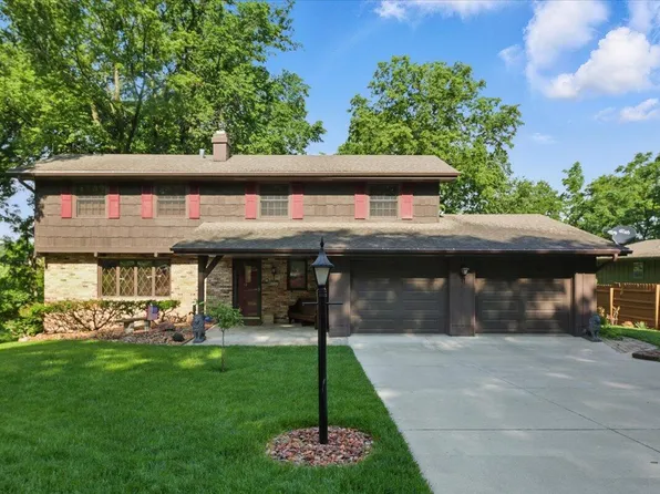 214 Timber Dr, Council Bluffs, IA 51503