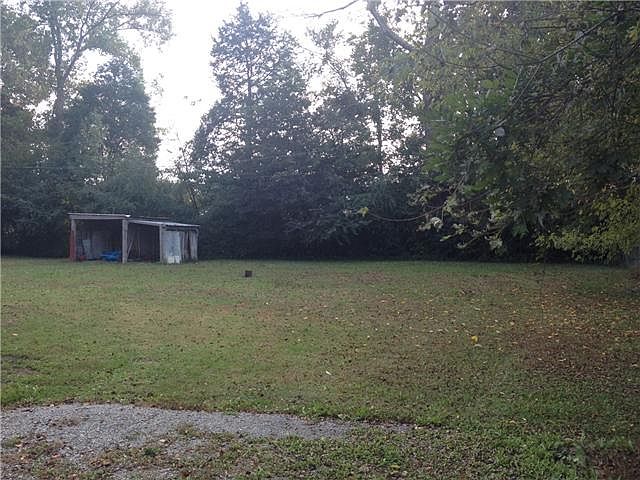 2nd image of 240 Hillcrest Rd