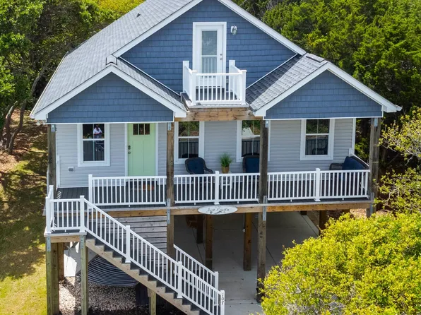 107 Melaine Street, Emerald Isle, NC 28594