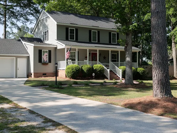 512 Edgewood Circle, Whiteville, NC 28472