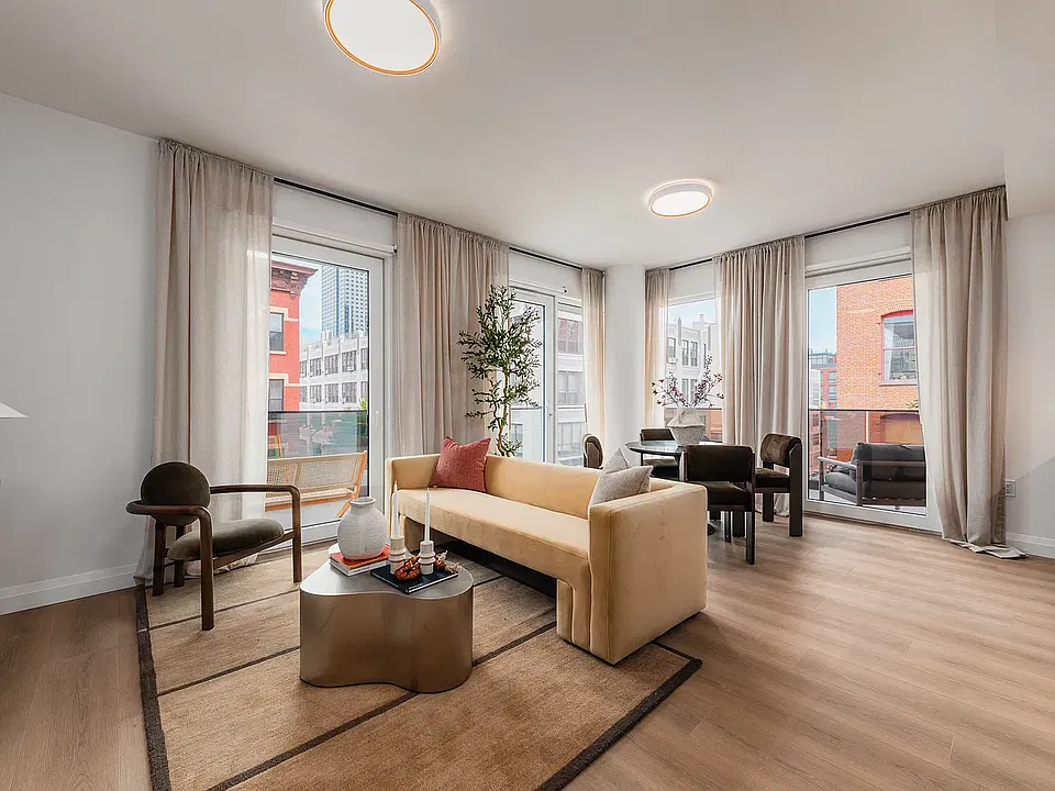 229 Wythe Ave #504
