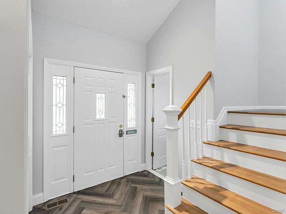 4th image of 52 Edgewood Road