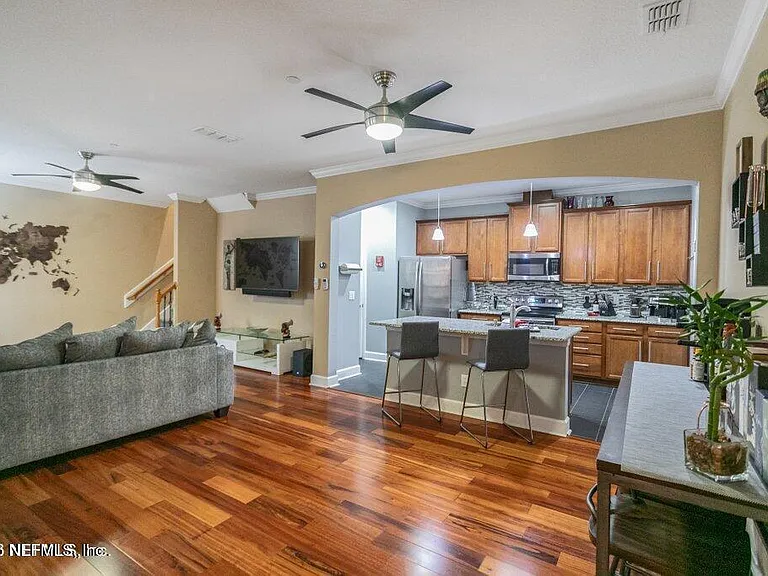 6217 Eclipse Cir — Photo 28
