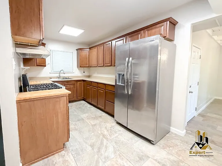 2116 Waterford Rd — Photo 6