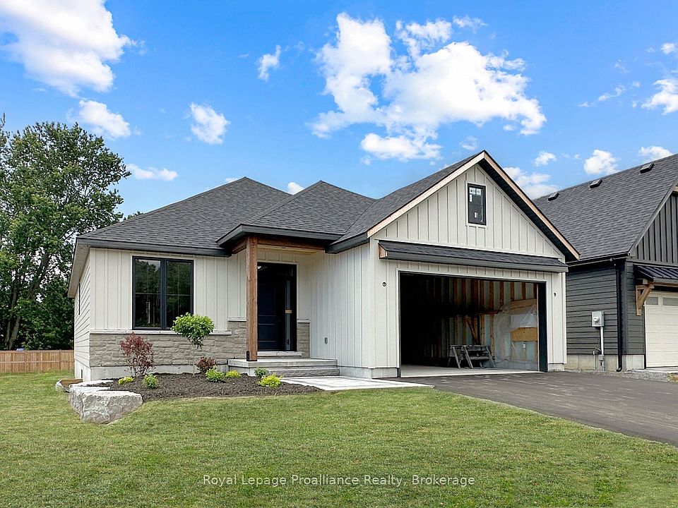 1st image of 33 Deerview Dr