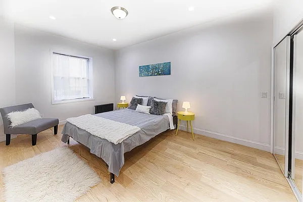 Sold by Dorsa Group | media 13