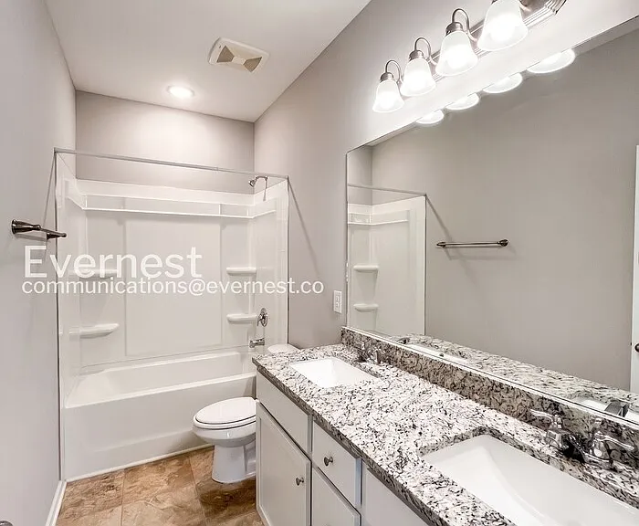 1115 Prospect Ct — Photo 17