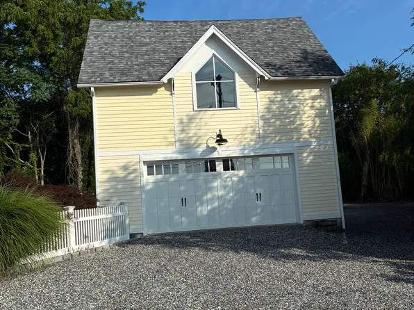 201 Water St, Guilford, CT 06437